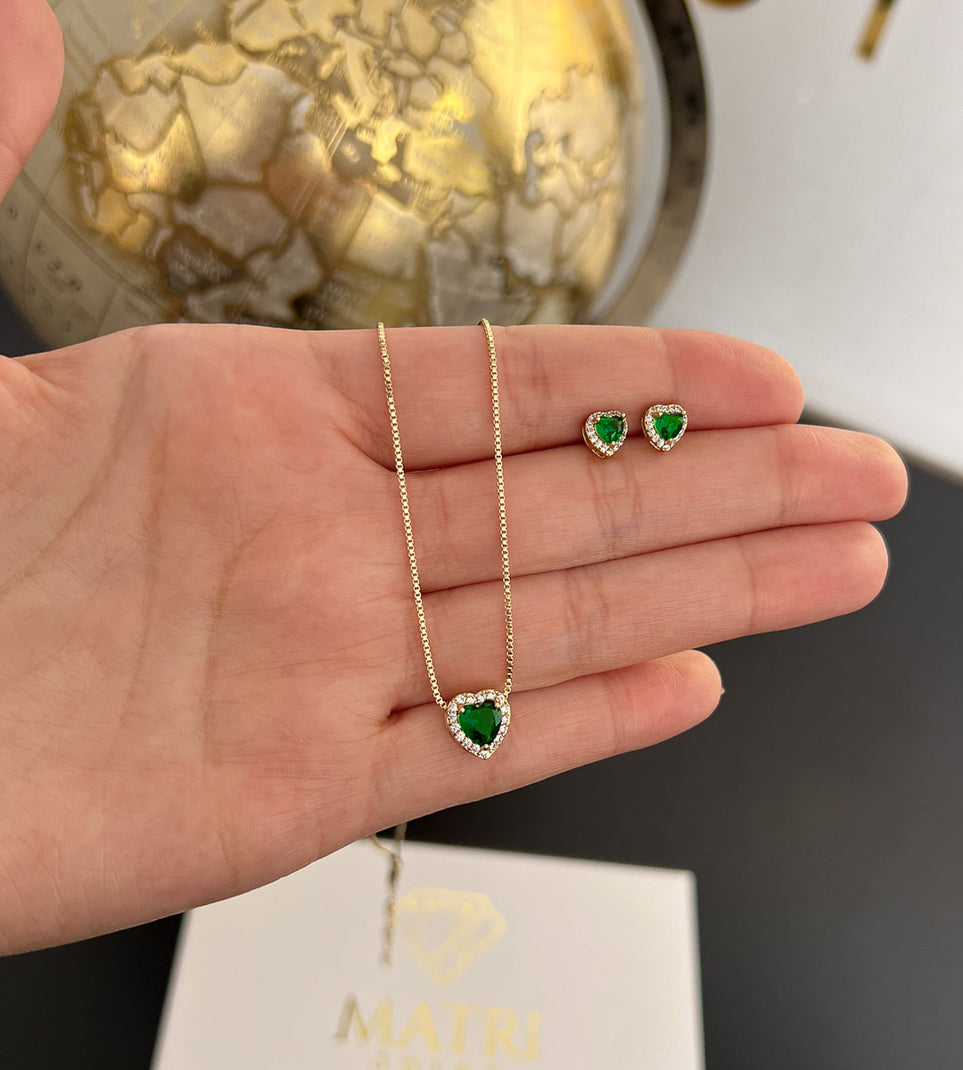 Conjunto Feminino Coração Lapidado Verde Esmeralda Cravejado em Zircônias Banhado a Ouro 18k