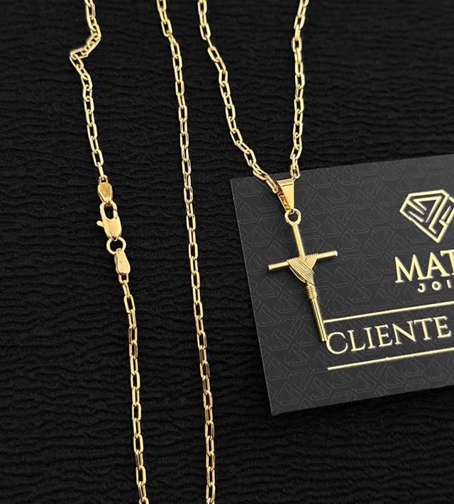 Corrente Cadeado 2mm + Pingente Cruz Amarrada Pequena Banhada a Ouro 18k