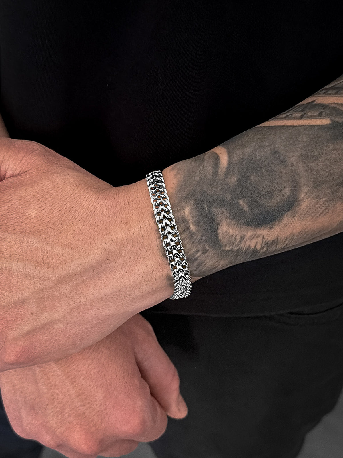 Pulseira Grumet Lacraia 9mm Banhada a Ouro Branco