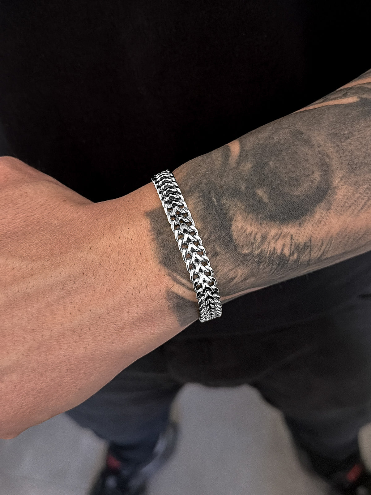 Pulseira Grumet Lacraia 9mm Banhada a Ouro Branco