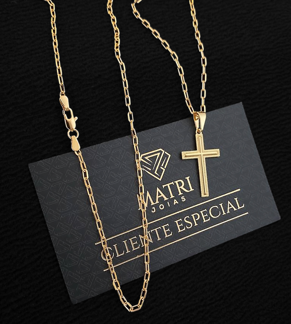Corrente Cadeado 2mm + Pingente Cruz Detalhada 3x1,5cm Banhada a Ouro 18k