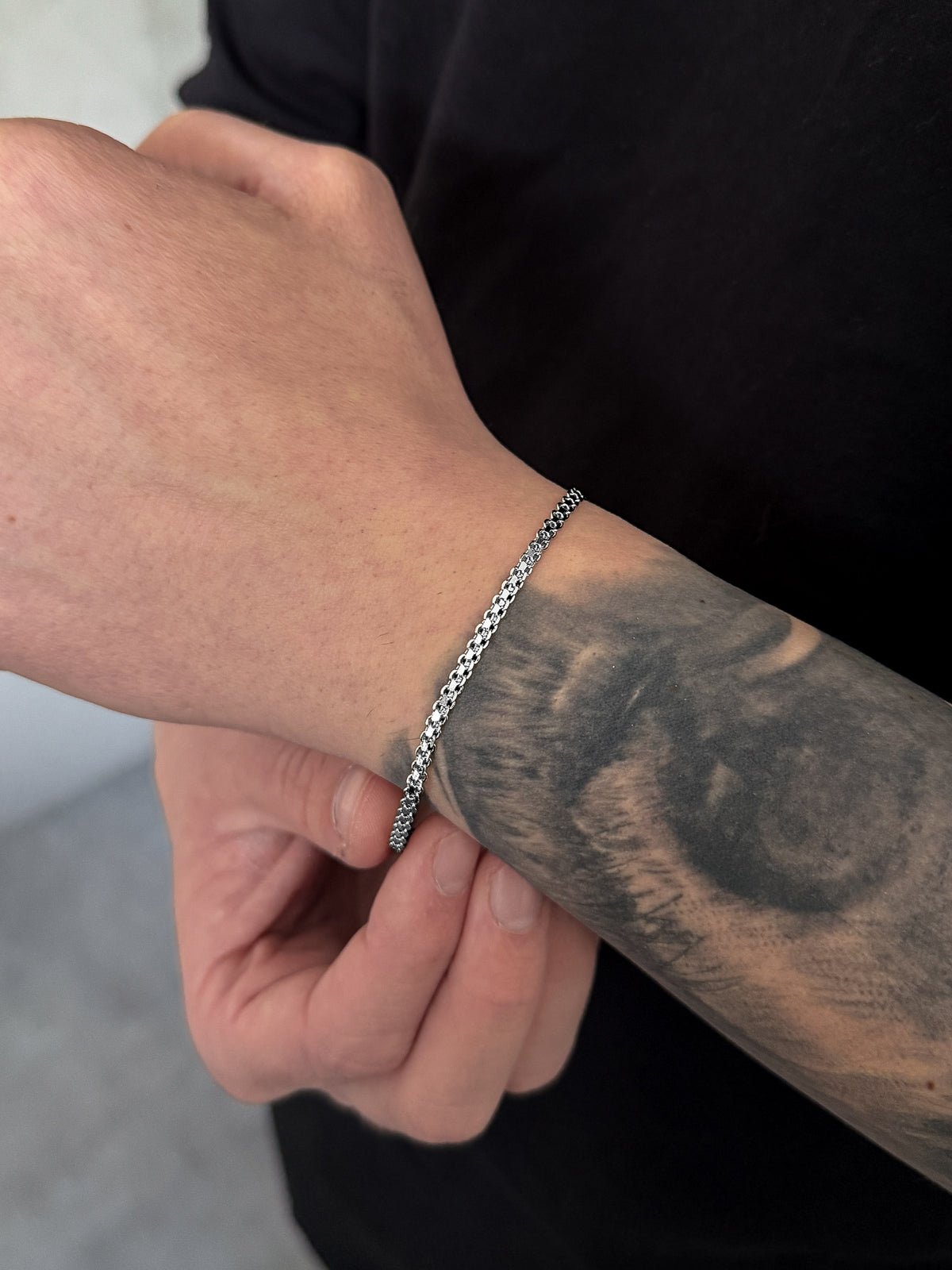Pulseira Cadeado Duplo 3mm Banhada a Ouro Branco