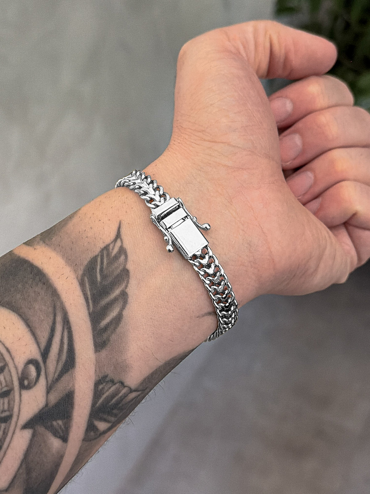 Pulseira Grumet Lacraia 9mm Banhada a Ouro Branco