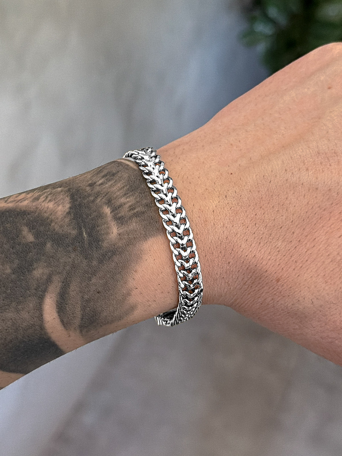 Pulseira Grumet Lacraia 9mm Banhada a Ouro Branco