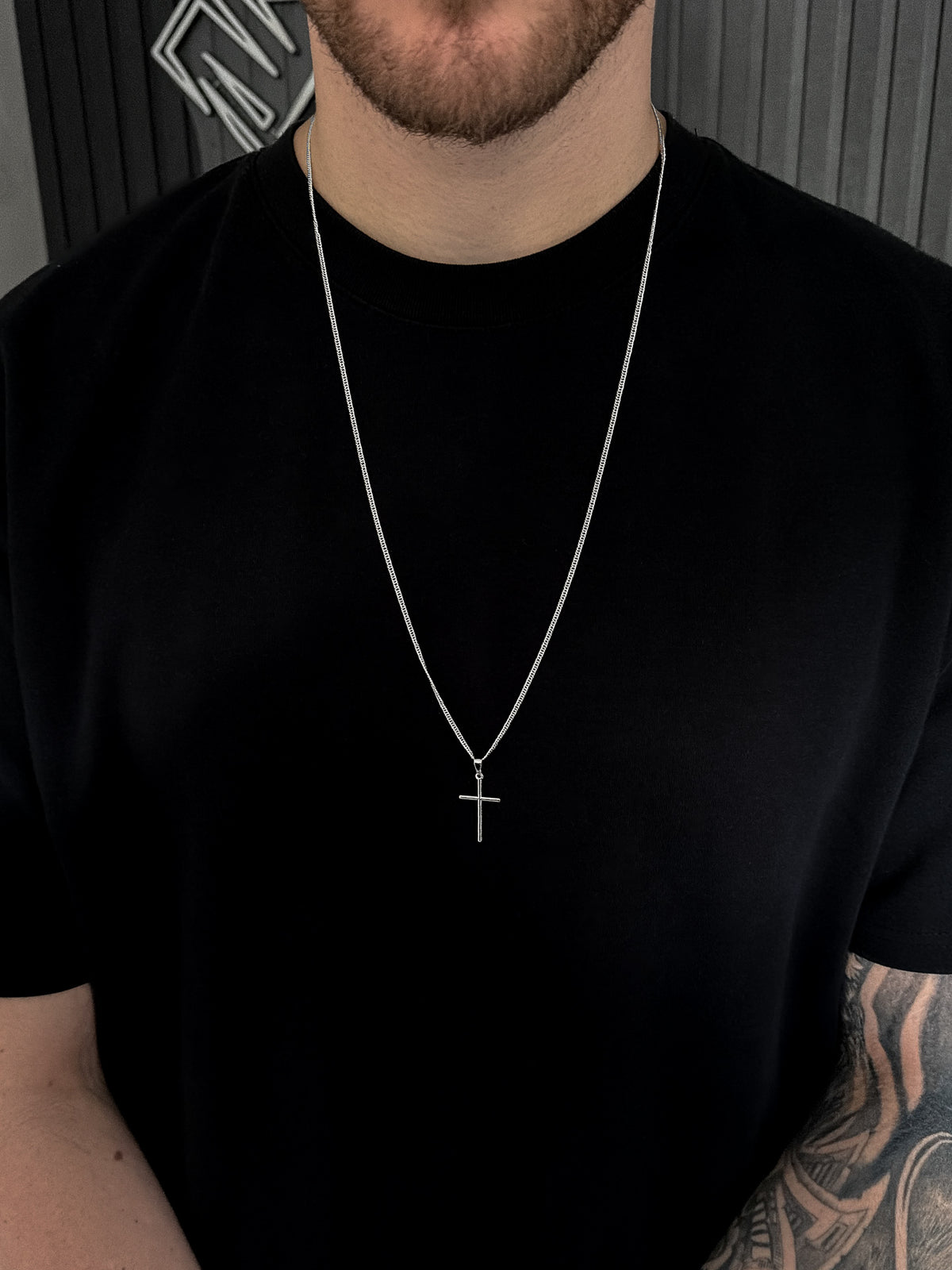 Corrente Grumet Dupla 2mm com Pingente Cruz Lisa Banhada a Ouro Branco