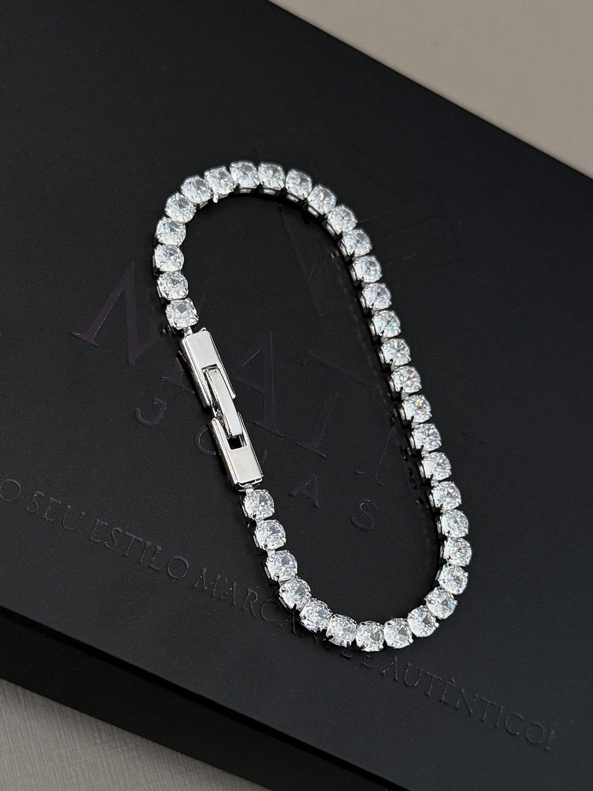 Pulseira Riviera Cravejada 4mm Banhada a Ouro Branco