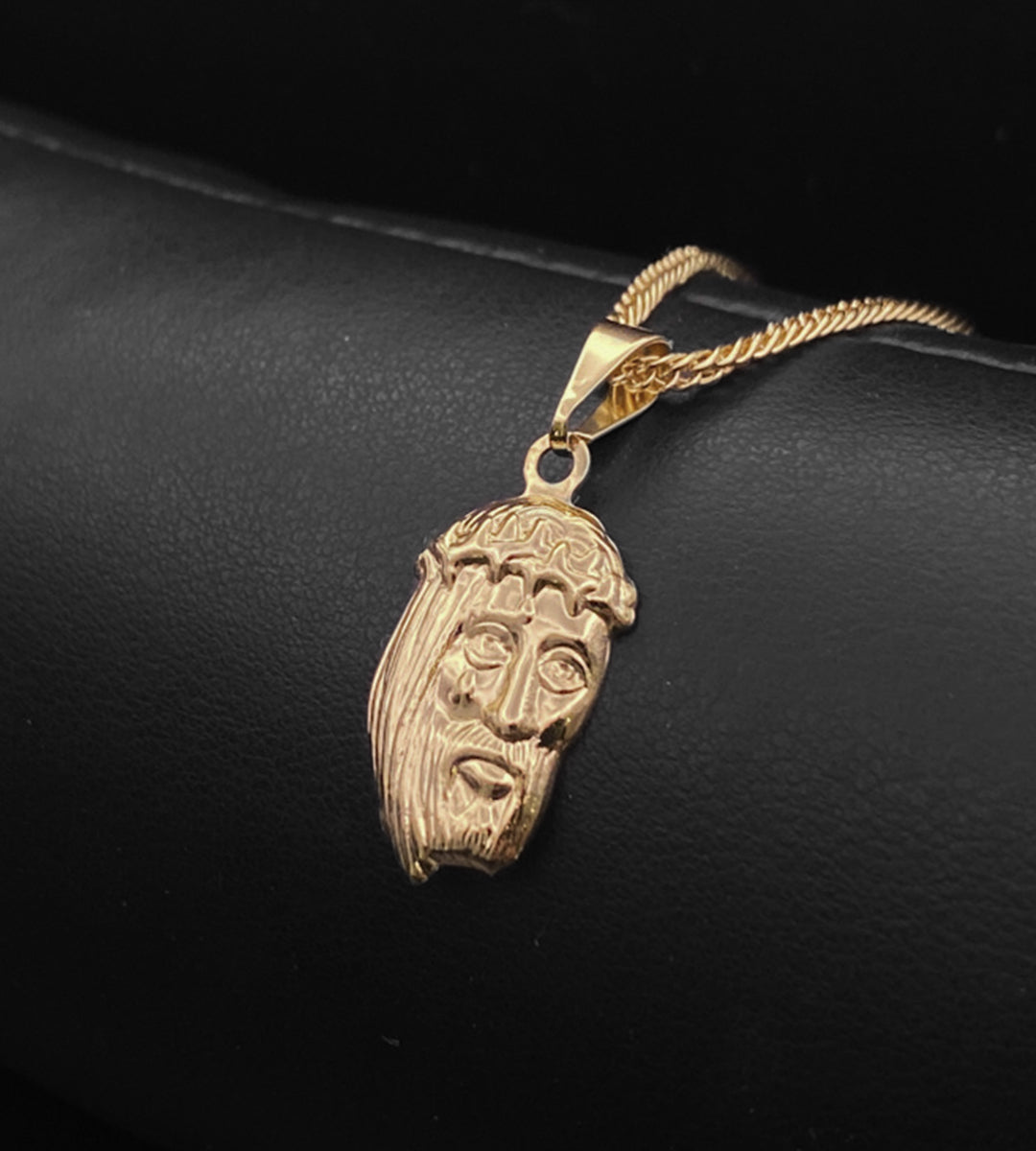 Pingente Mini Cristo em Relevo 2x1,2cm Banhado a Ouro 18k