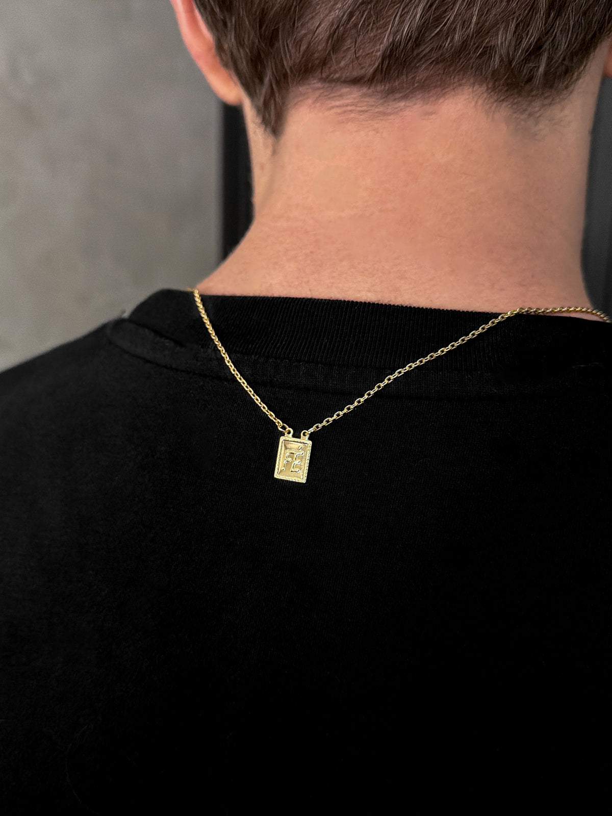 Escapulário Cadeado Plaquinha Fé Detalhada Banhado a Ouro 18k, foto 4