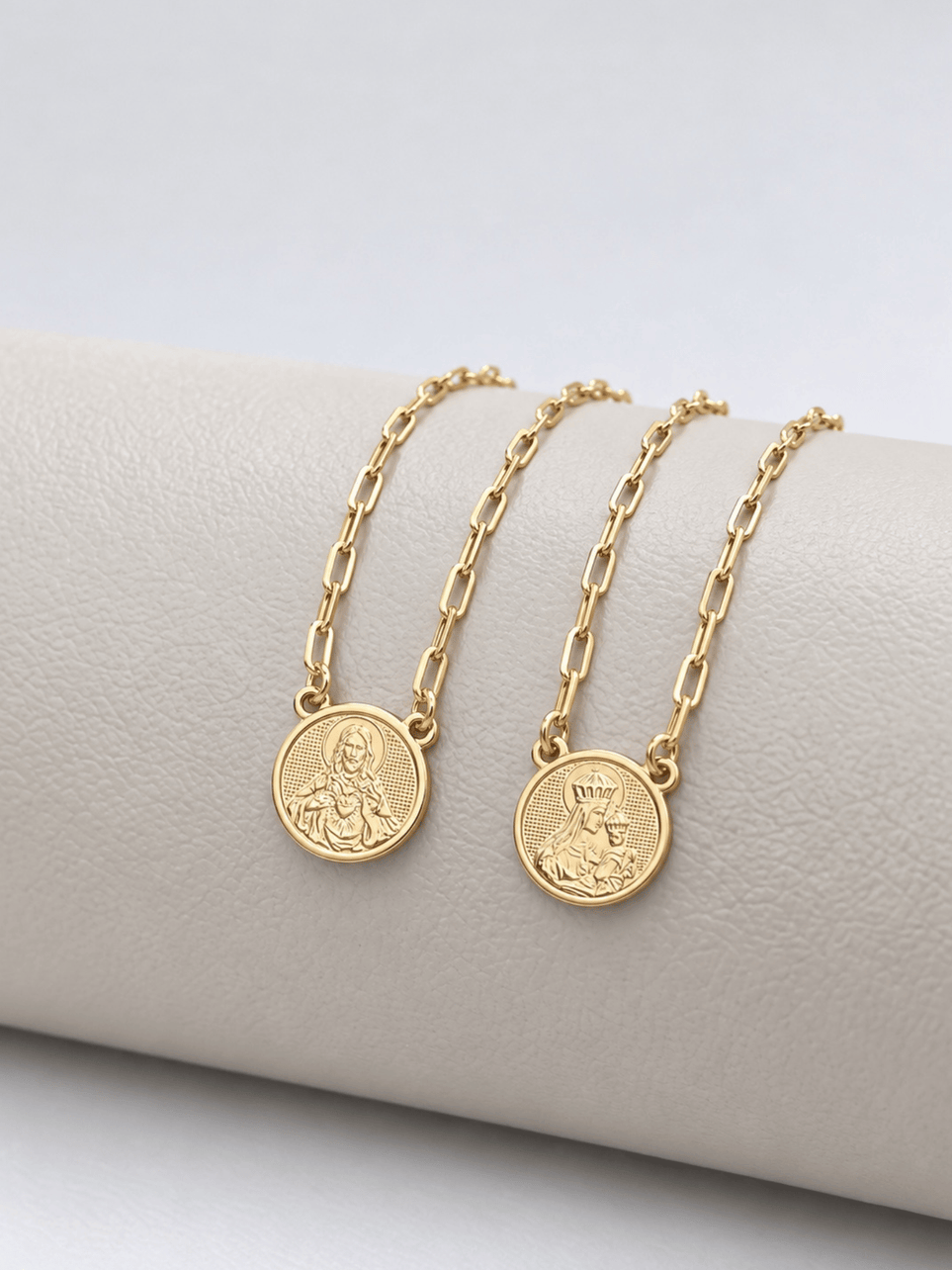 Escapulário Medalha Nossa Senhora e Sagrado Coração Banhado a Ouro 18k