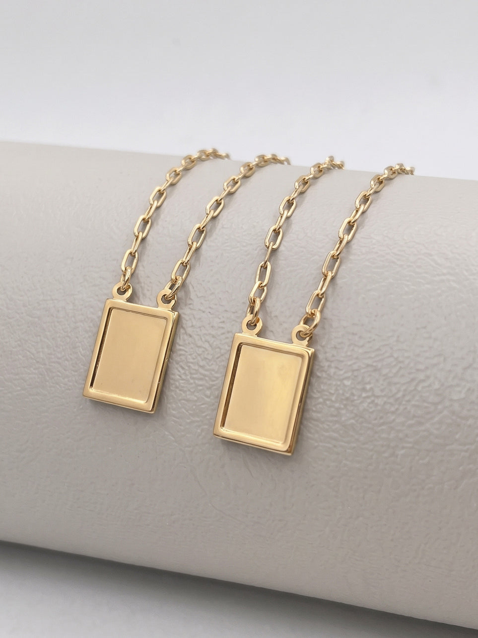 Escapulário Plaquinha Personalizável Banhado a Ouro 18k