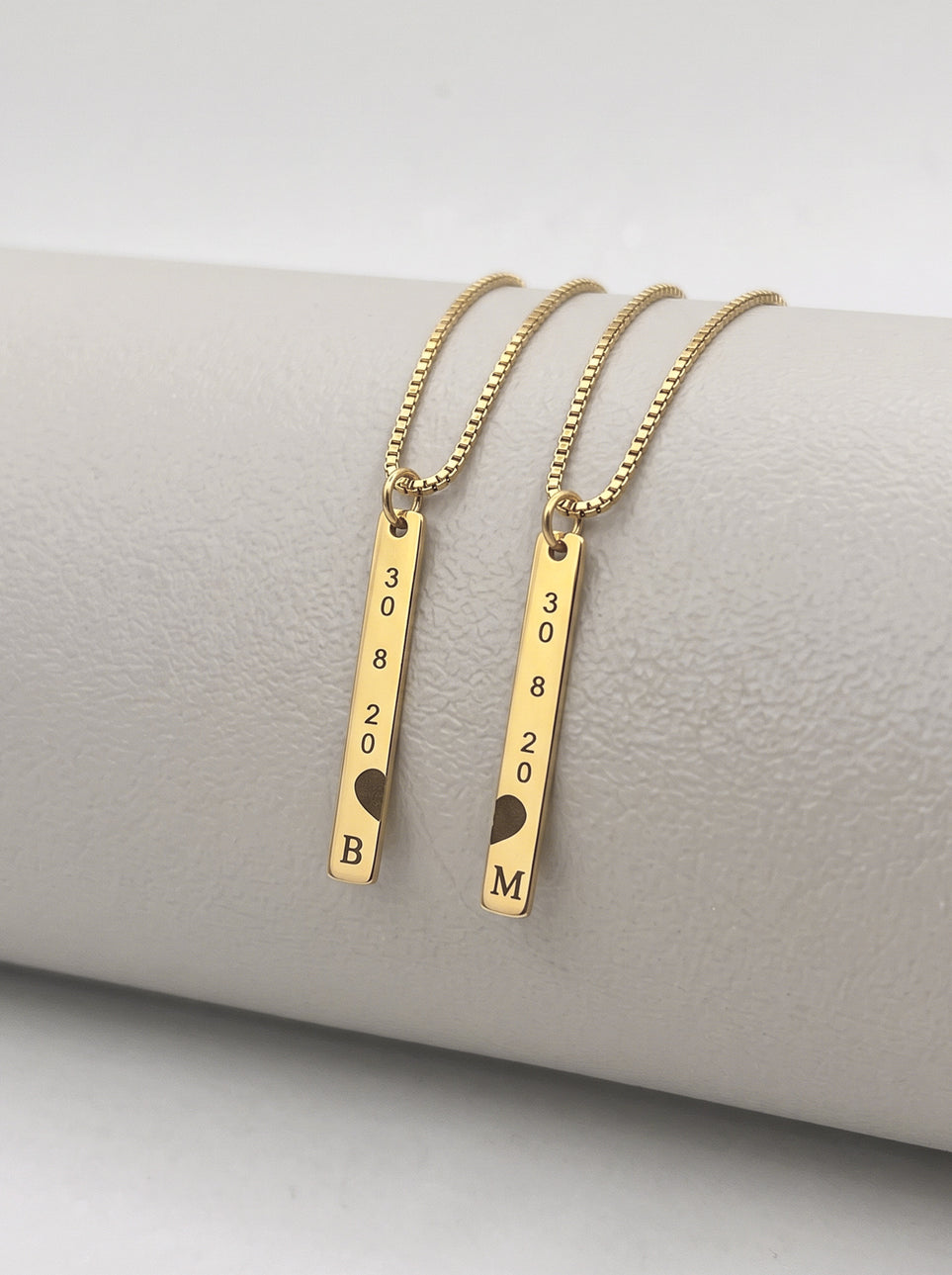 Kit Casal Corrente Veneziana com Pingente Plaquinha Mini Retangular Personalizável Banhado a Ouro 18k