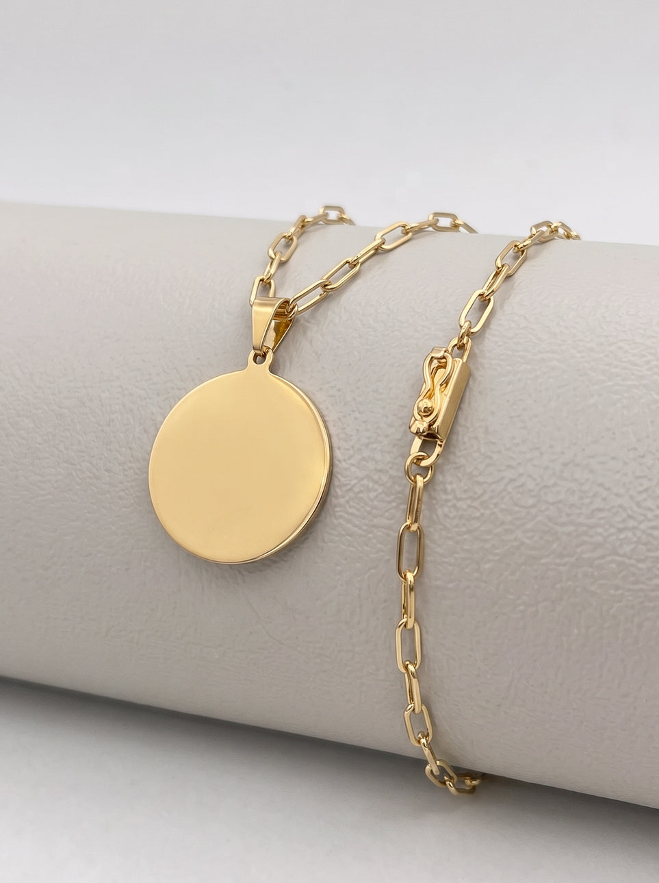 Corrente Cadeado Laminado 3mm com Pingente Redondo Personalizável Banhada a Ouro 18k