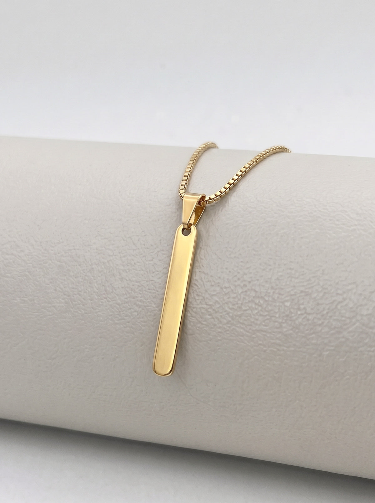 Pingente Plaquinha Mini Retangular Personalizável Banhado a Ouro 18k