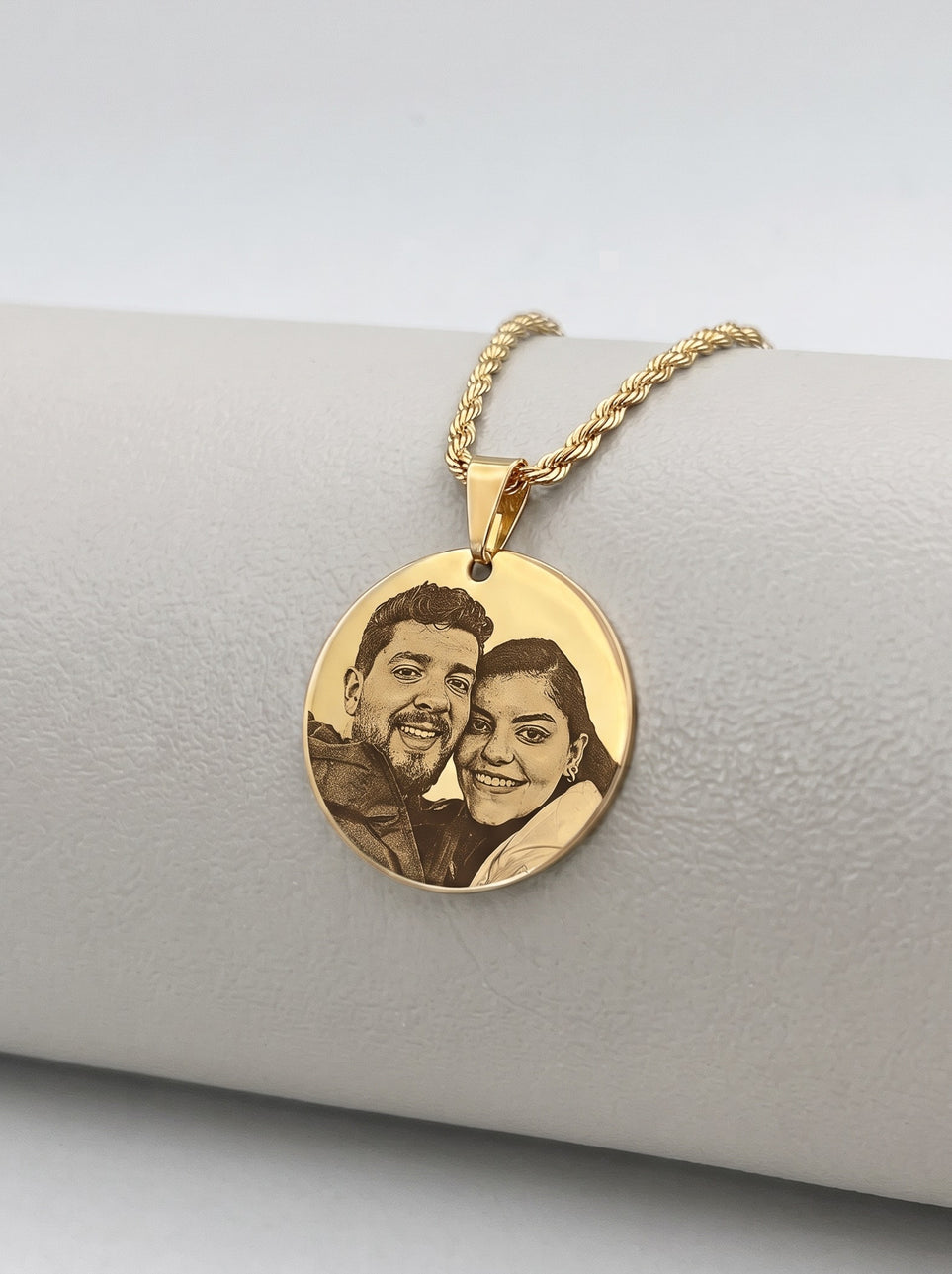 Pingente Redondo Médio Personalizável Banhado a Ouro 18k