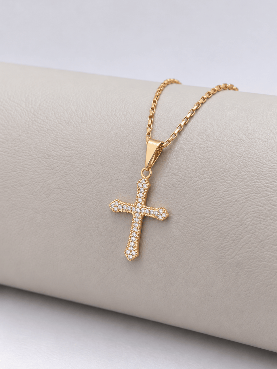 Pingente Cruz Cravejada Banhado a Ouro 18k