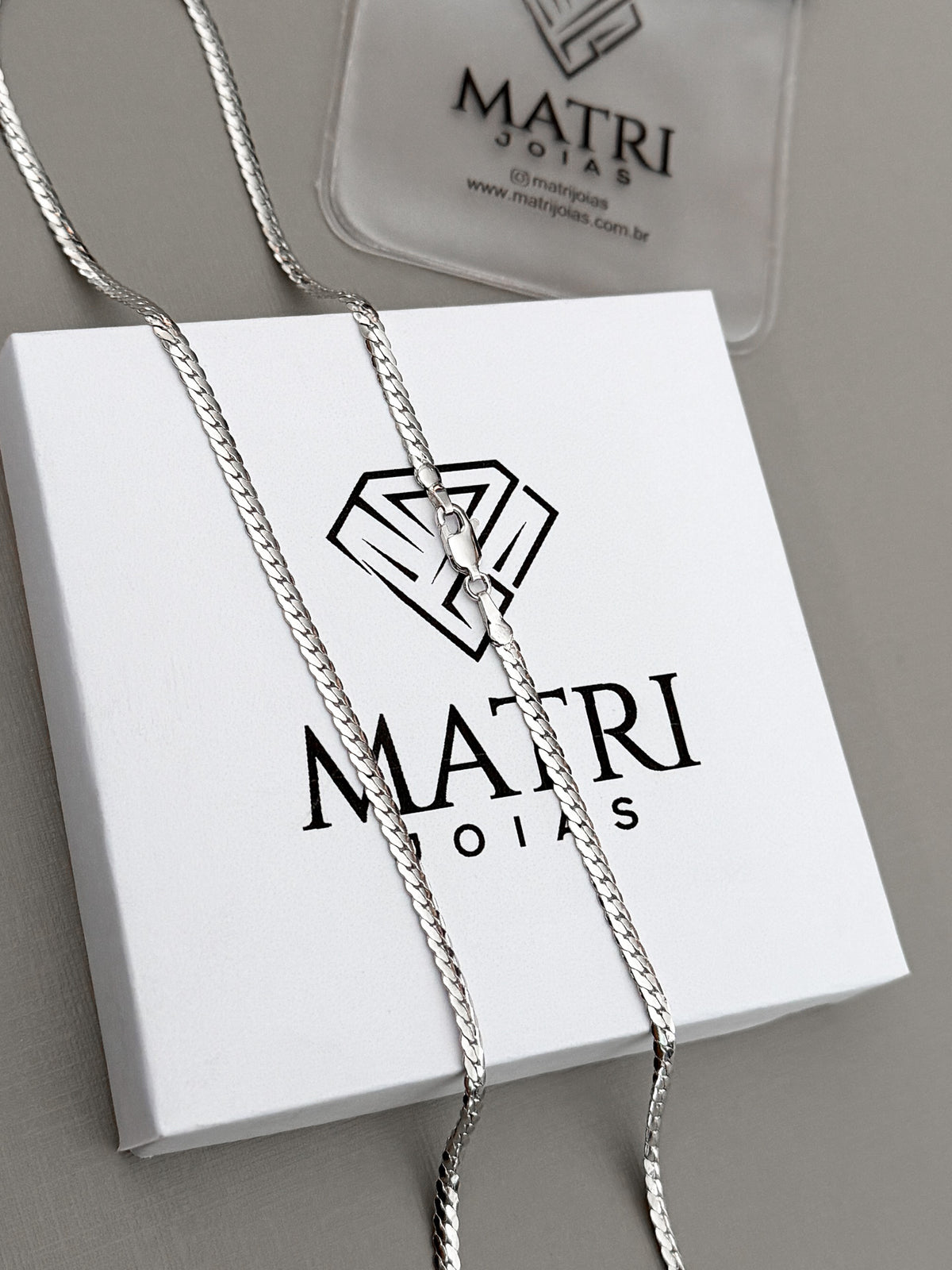 Corrente Grumet Flat 3mm Banhada a Ouro Branco