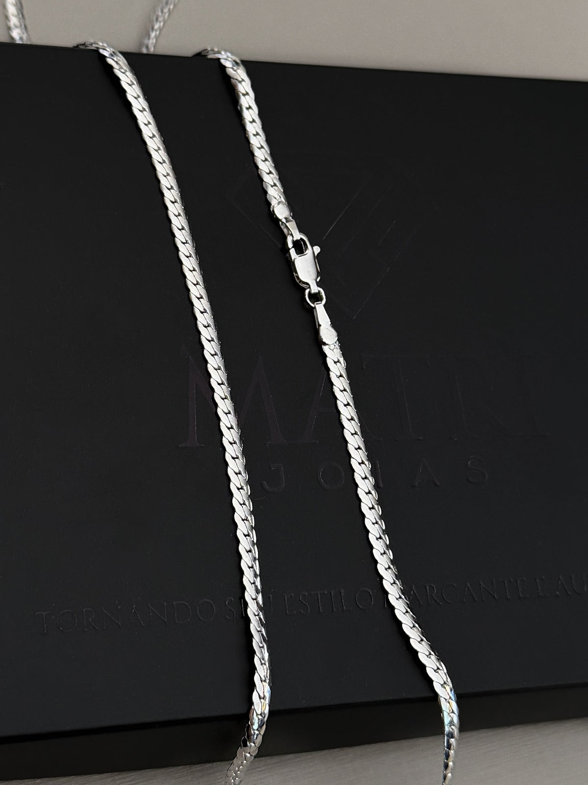 Corrente Grumet Flat 3mm Banhada a Ouro Branco