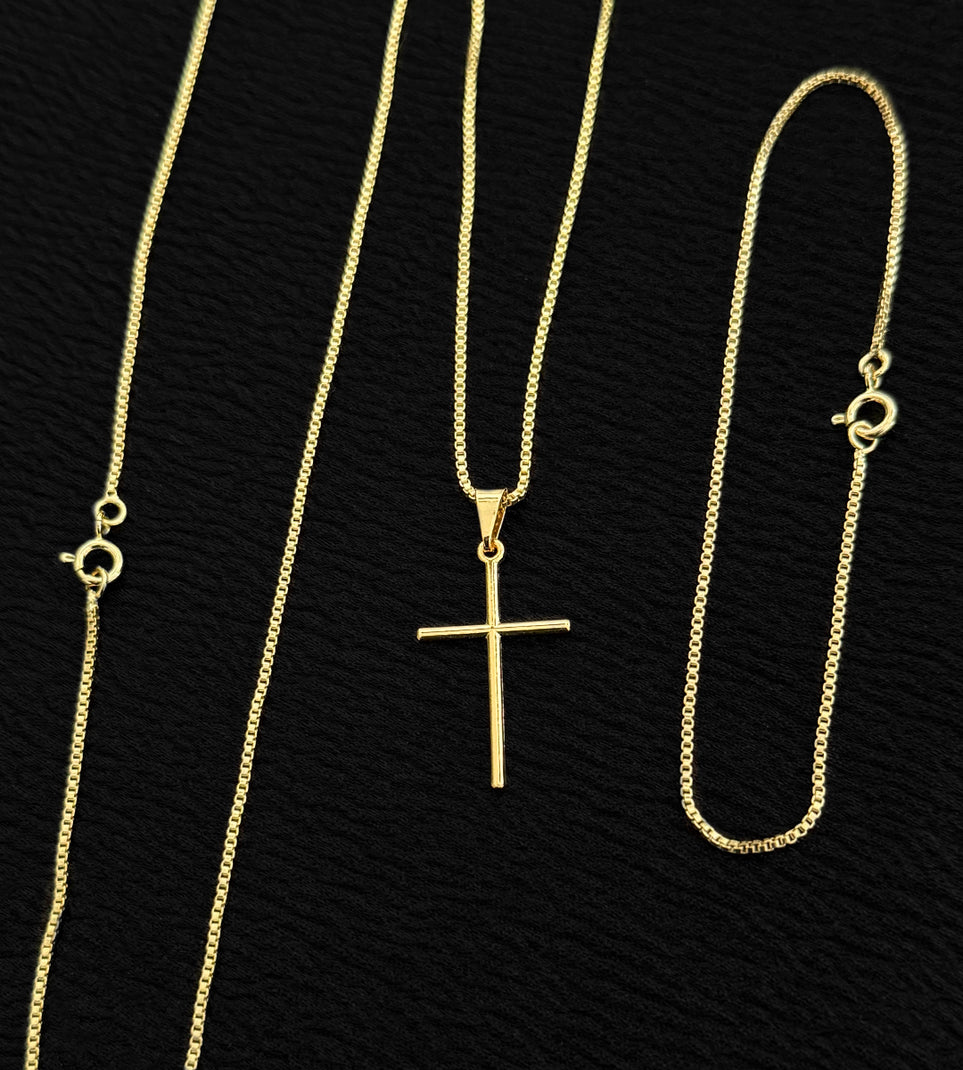 Corrente + Pulseira Veneziana 1mm + Pingente Cruz Tradicional 3x1,5cm Banhada a Ouro 18k