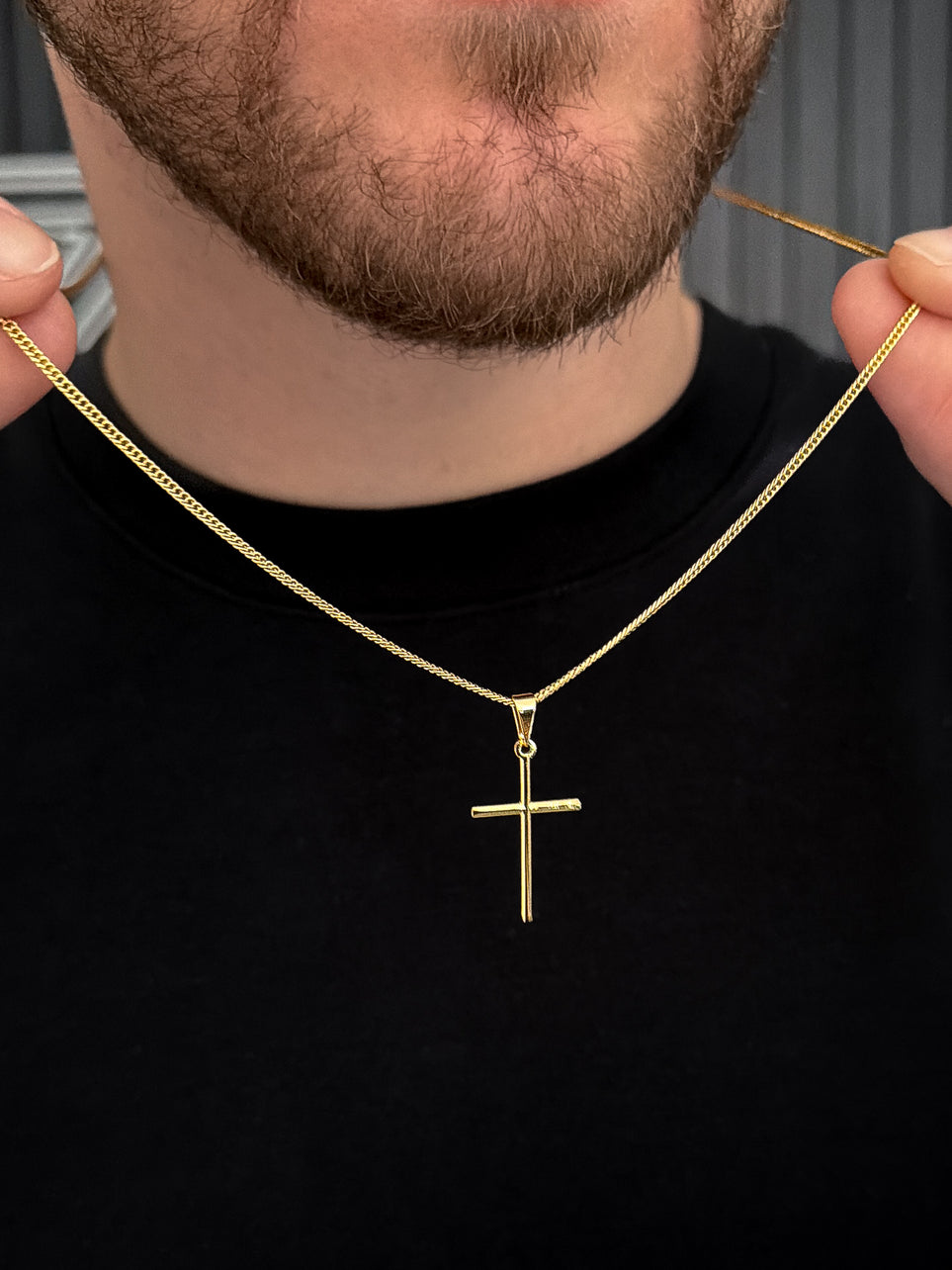 Corrente Grumet Dupla 2mm com Pingente Cruz Tradicional Banhada a Ouro 18k