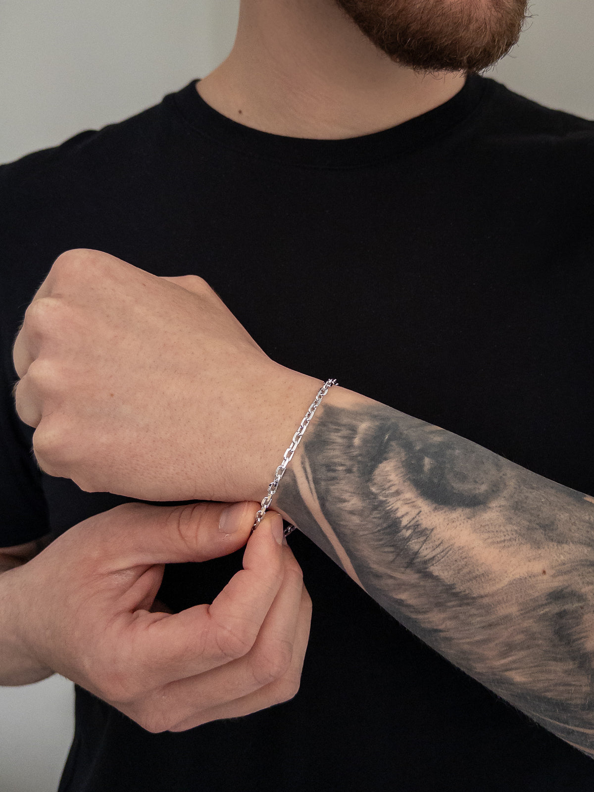 Pulseira Cadeado 3mm Banhada a Ouro Branco
