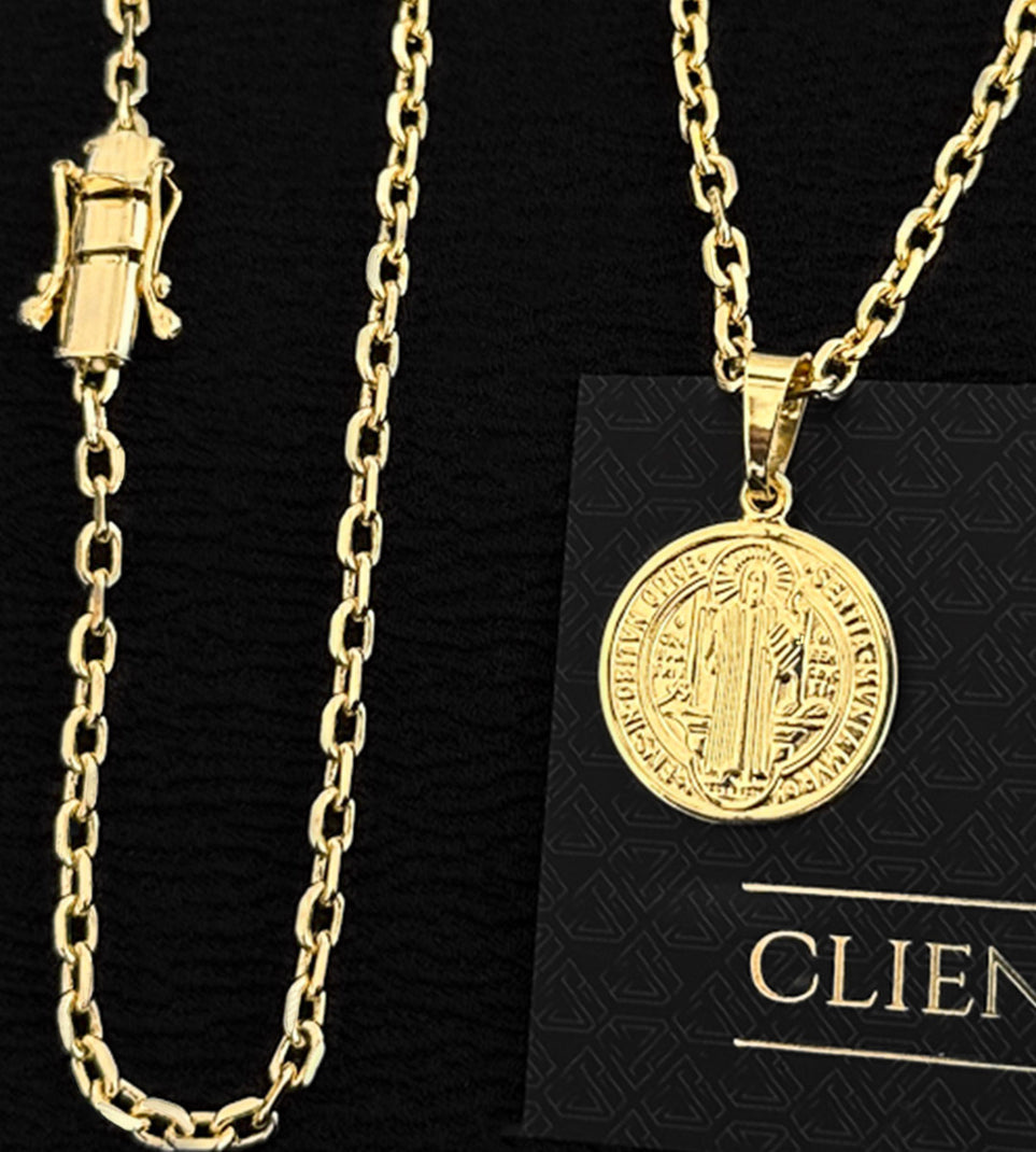 Corrente Cadeado 3mm + Pingente Medalha de São Bento Frente e Verso 2x2cm Banhada a Ouro 18k