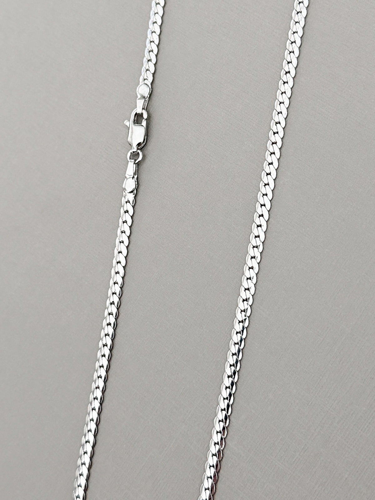 Corrente Grumet Flat 3mm Banhada a Ouro Branco