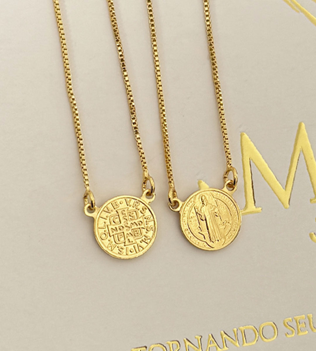 Escapulário Veneziana São Bento Banhado a Ouro 18k