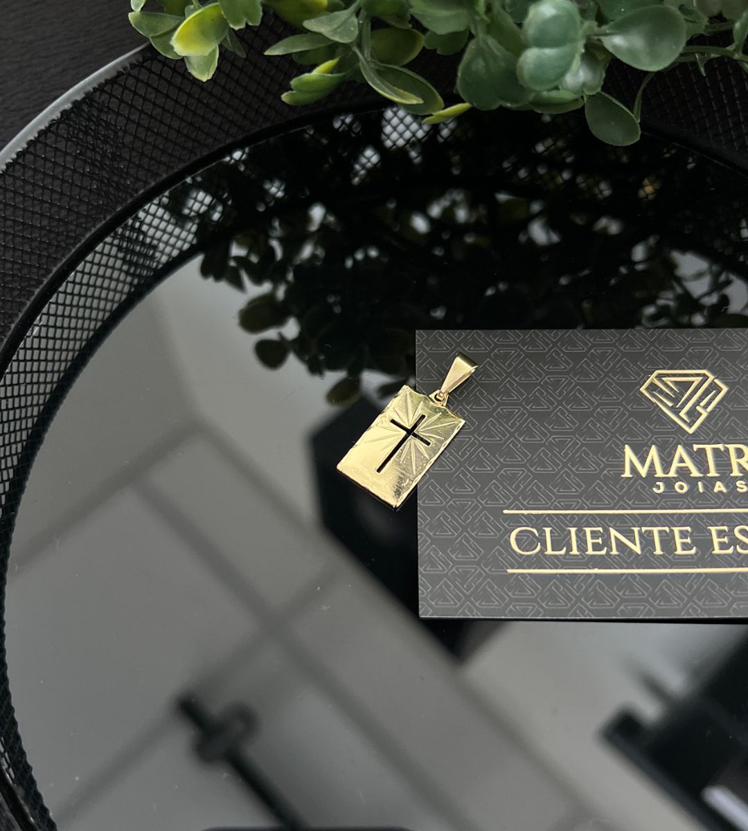 Pingente Placa Cruz Vazada 2x1cm Banhado a Ouro 18k, foto 2