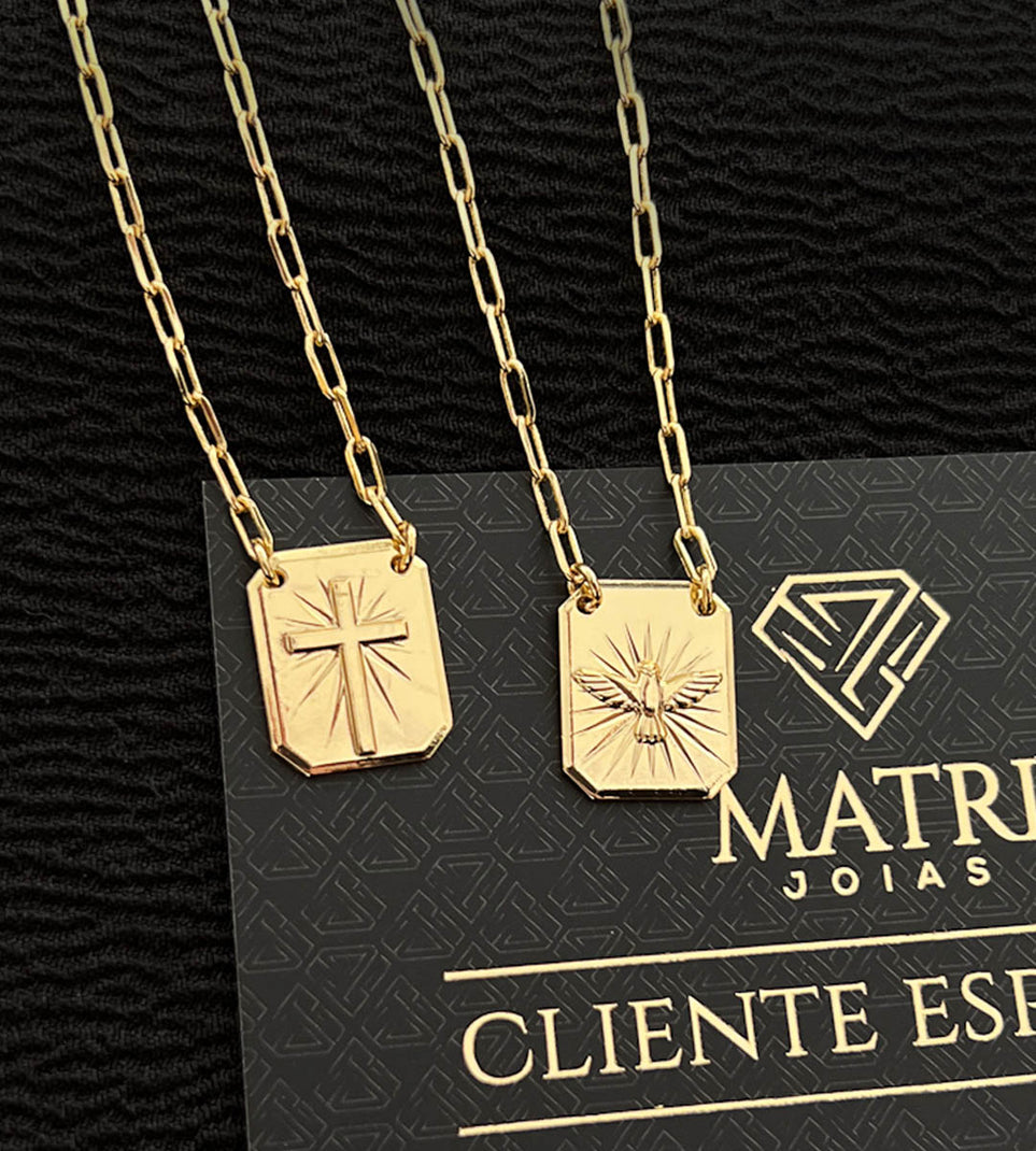 Escapulário Plaquinha Cruz e Espírito Santo Banhado a Ouro 18k