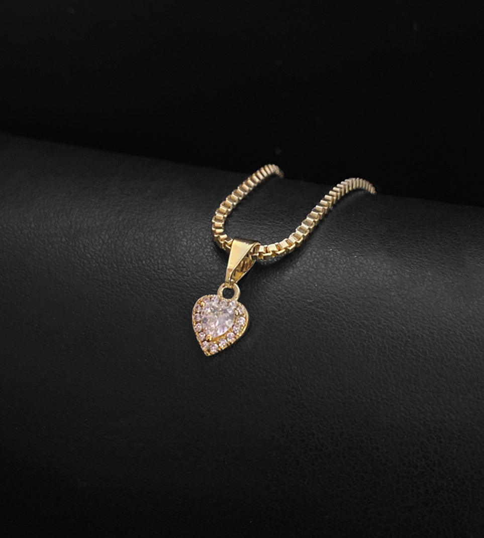Pingente Mini Coração Cravejado em Zircônia Banhado a Ouro 18k