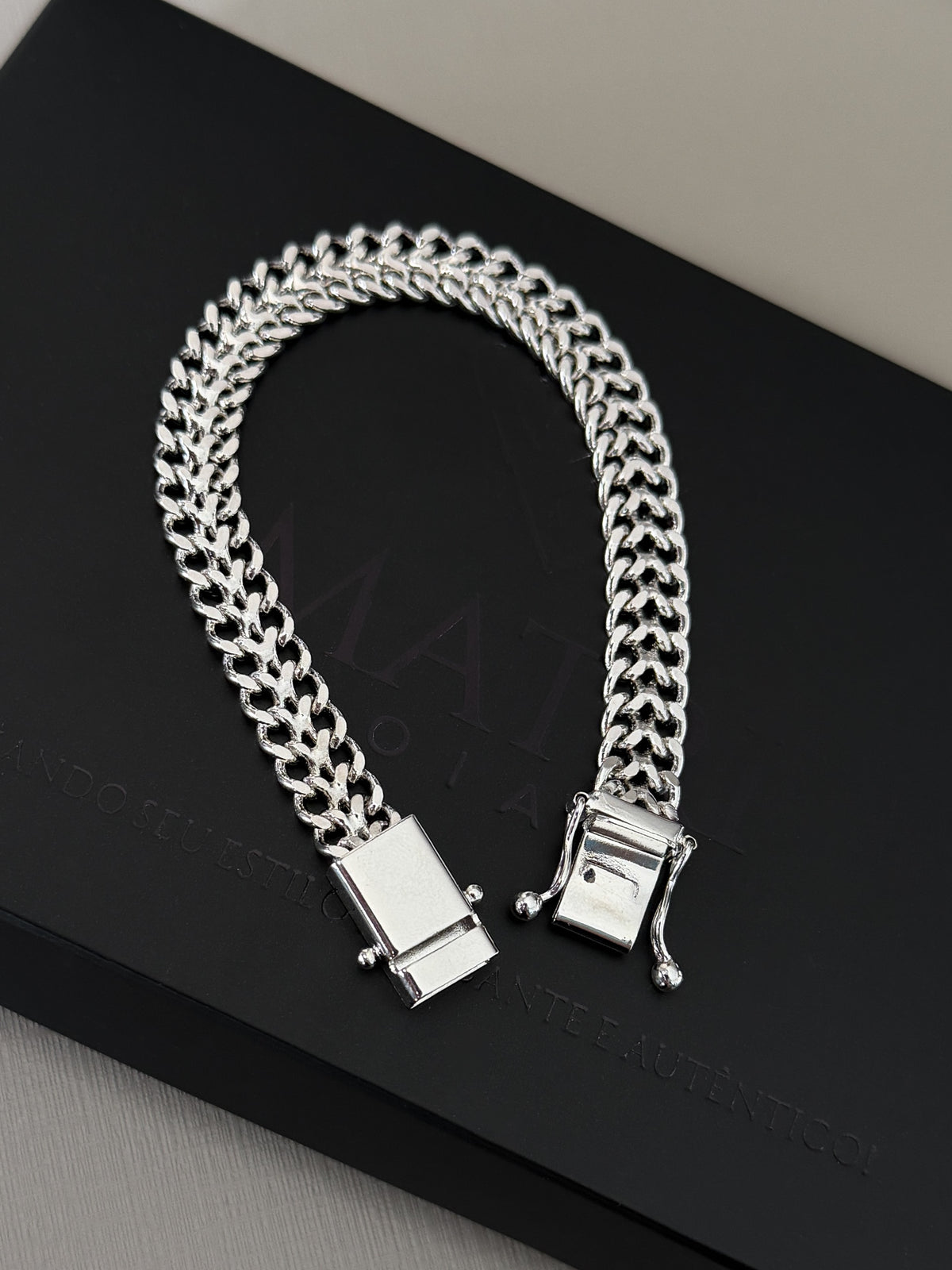 Pulseira Grumet Lacraia 9mm Banhada a Ouro Branco
